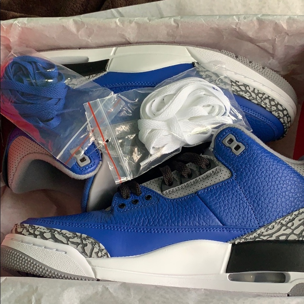 DS Jordan Retro 3s Blue Cement